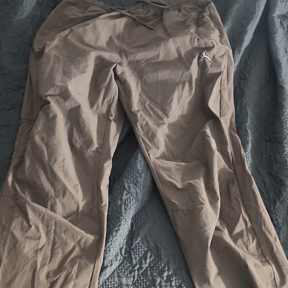 Jordan Beige Joggers with Logo - Picture 2 of 5